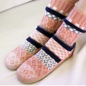 Cozy Slipper Socks with cushioned non-slip sole, FITS 8-10, Avail PINK or GREY